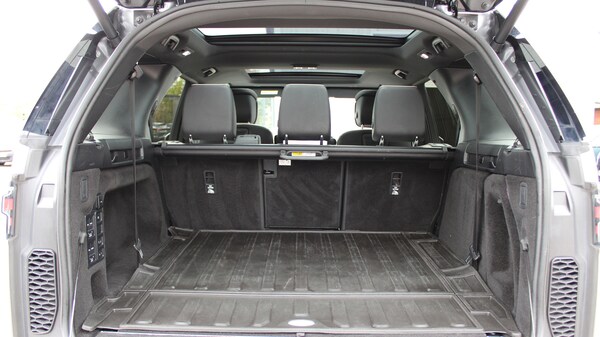 Used Land Rover Discovery 2021 for sale - 76216672: Photo 10