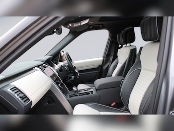 Used Land Rover Discovery 2021 for sale - 76216672: Photo