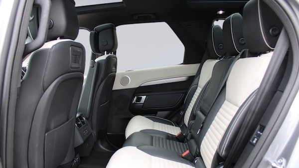 Used Land Rover Discovery 2021 for sale - 76216672: Photo 4