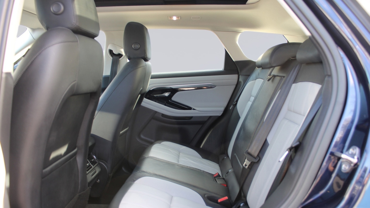 Used Land Rover Range Rover Evoque 2022 for sale - 76389711: Photo 4