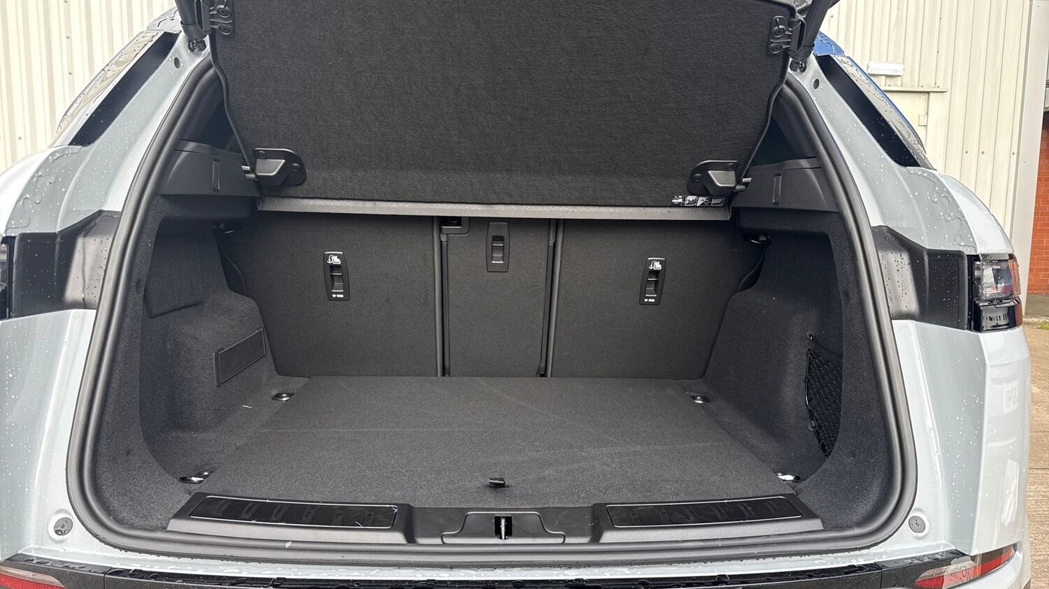 Used Land Rover Range Rover Evoque 2026 for sale - 78128759: Photo 10