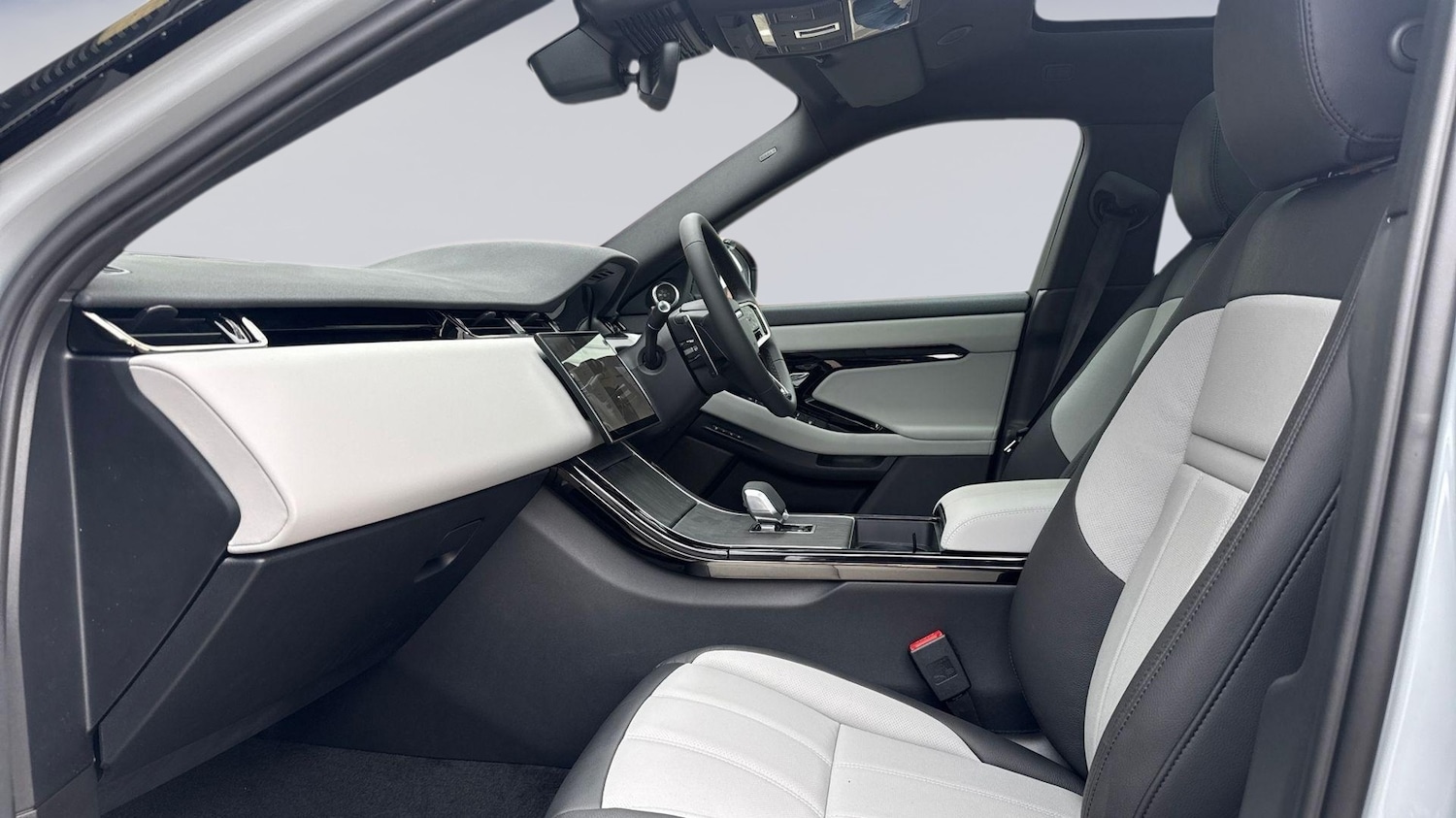 Used Land Rover Range Rover Evoque 2026 for sale - 78128759: Photo 3