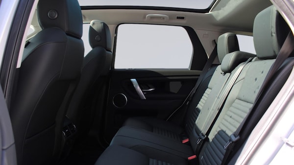 Used Land Rover Discovery Sport 2025 for sale - 74979508: Photo 4