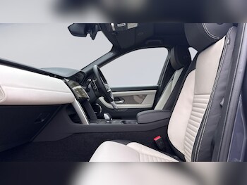 Used Land Rover Discovery Sport 2026 for sale - 77292924: Photo