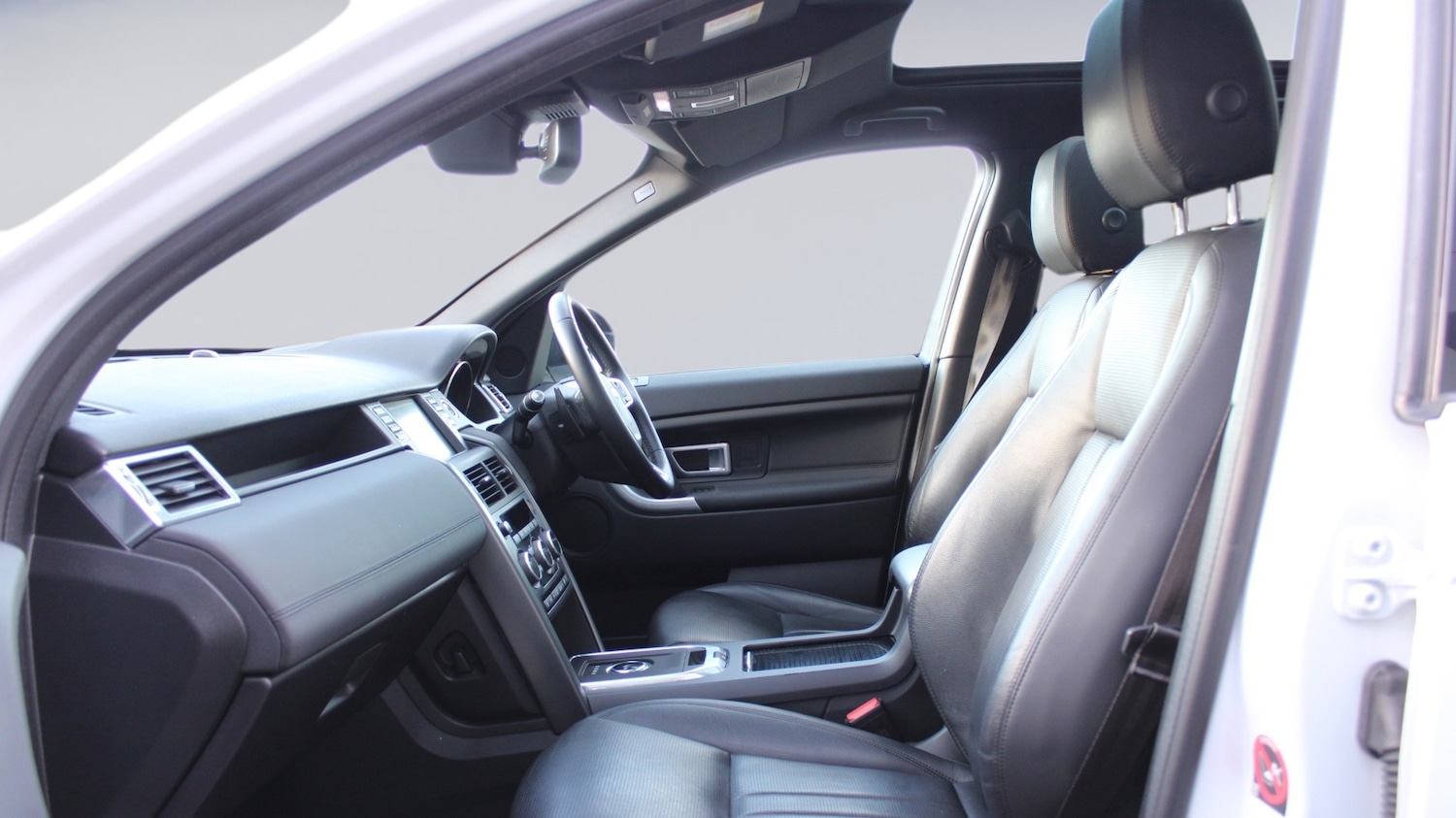 Used Land Rover Discovery Sport 2019 for sale - 76410283: Photo 3