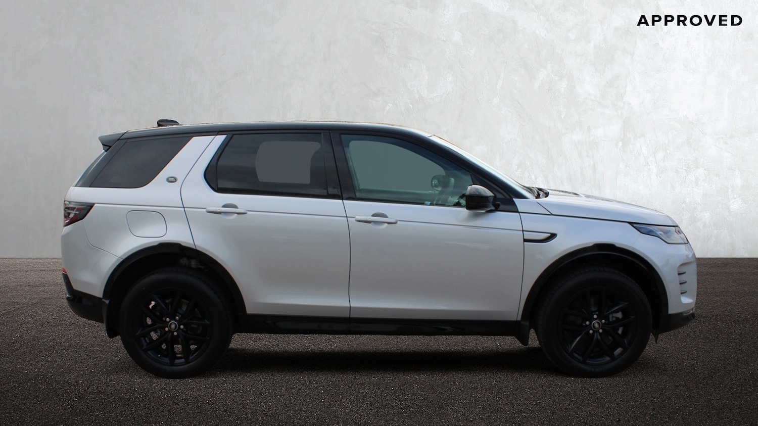 Used Land Rover Discovery Sport 2025 for sale - 76372382: Photo 5
