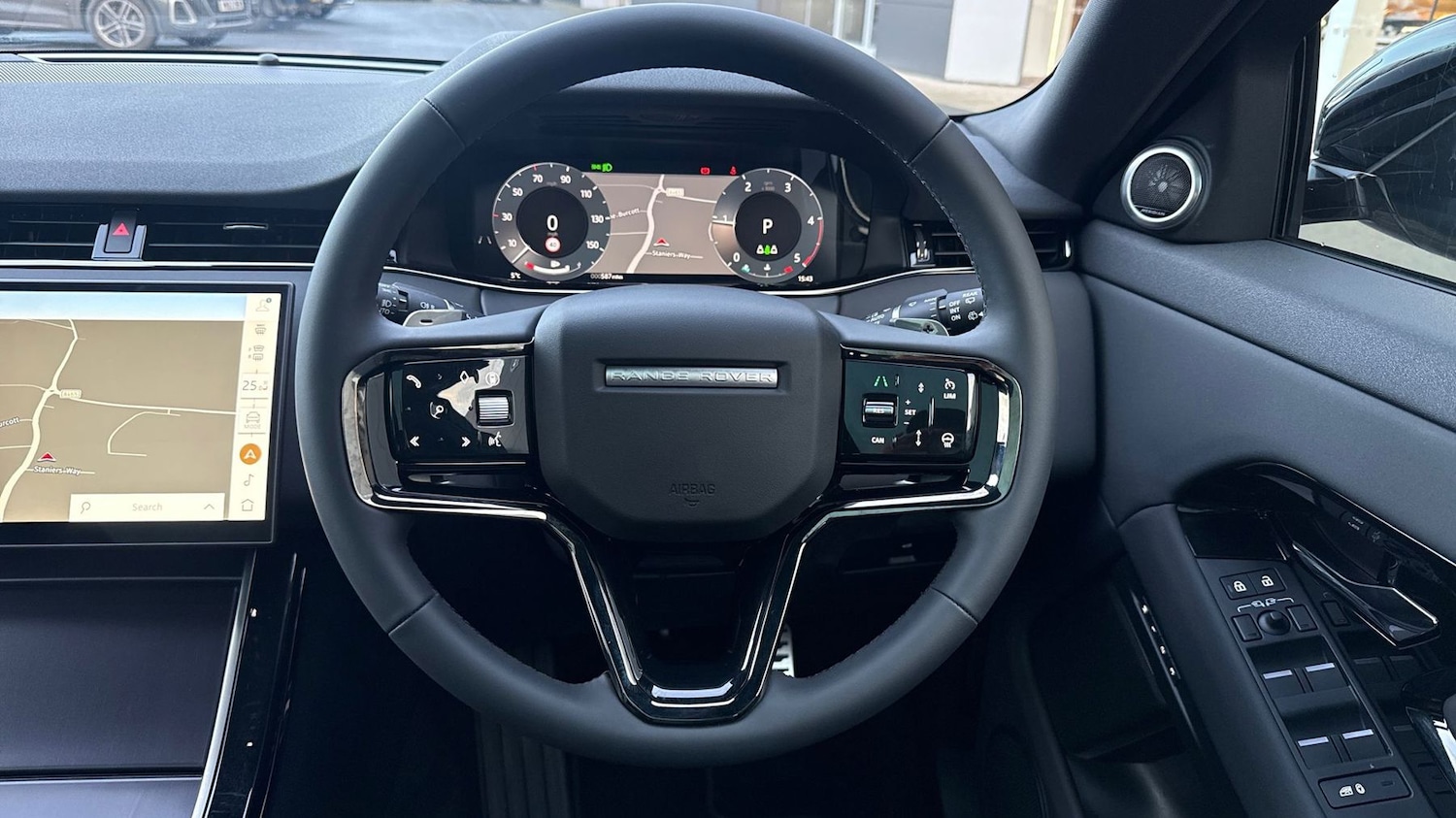 Used Land Rover Range Rover Evoque 2025 for sale - 77794832: Photo 15