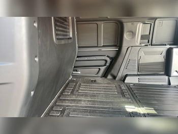 Used Land Rover Defender 110 2023 for sale - 79170564: Photo