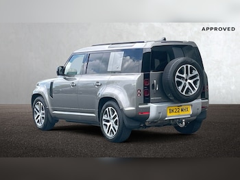 Used Land Rover Defender 2022 for sale - 79260082: Photo