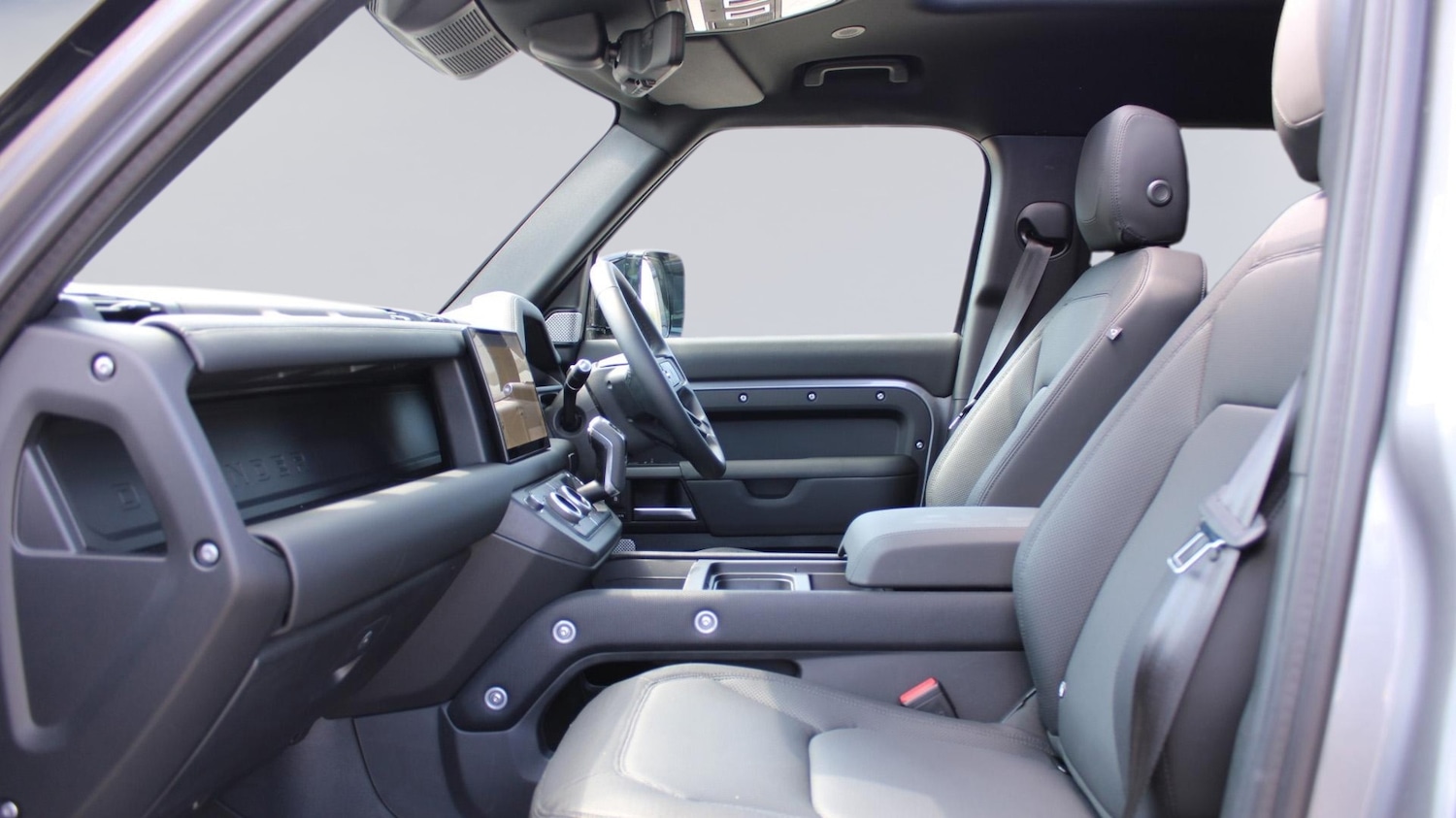 Used Land Rover Defender 2025 for sale - 76338425: Photo 3