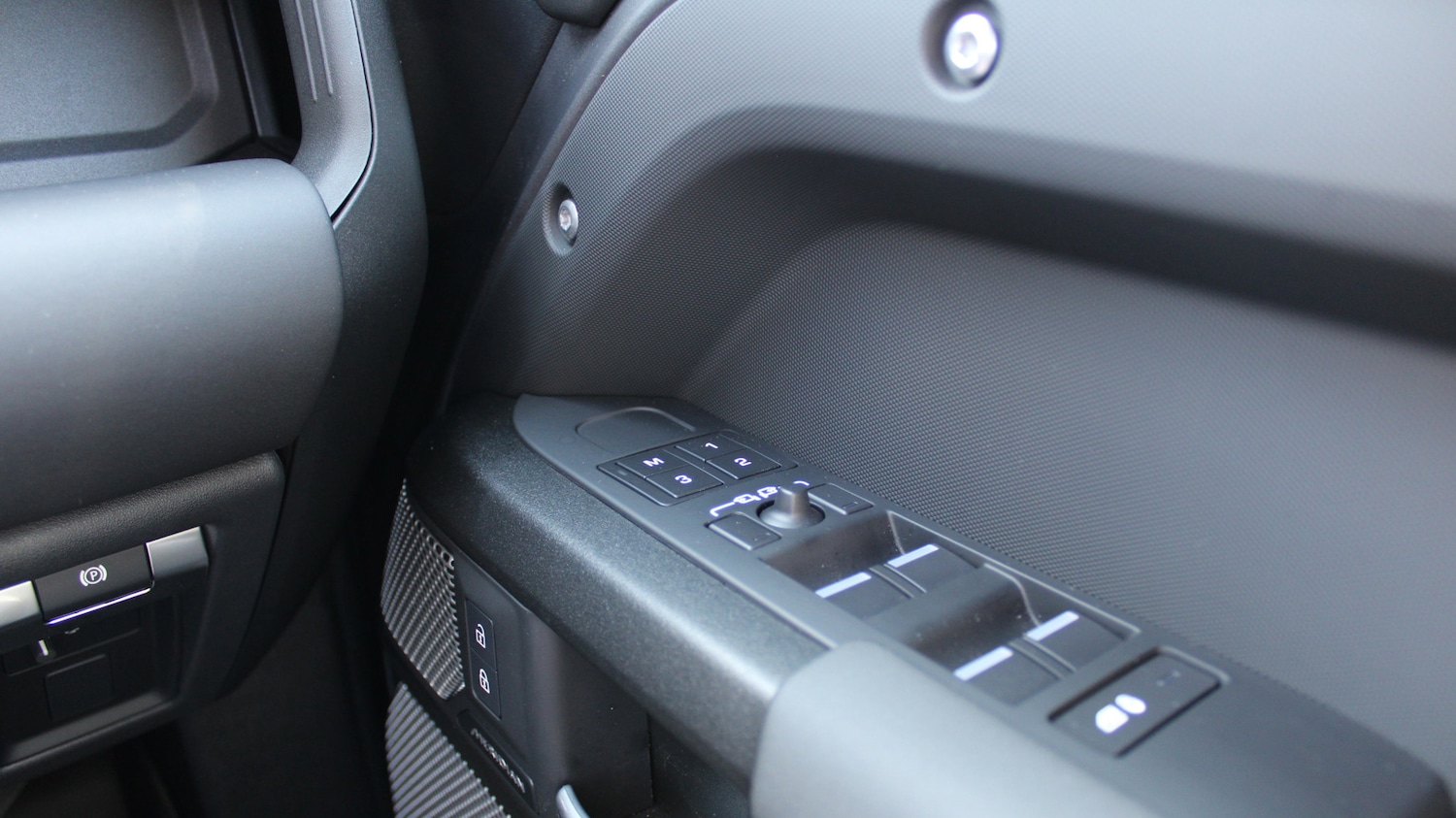 Used Land Rover Defender 2025 for sale - 76338425: Photo 31