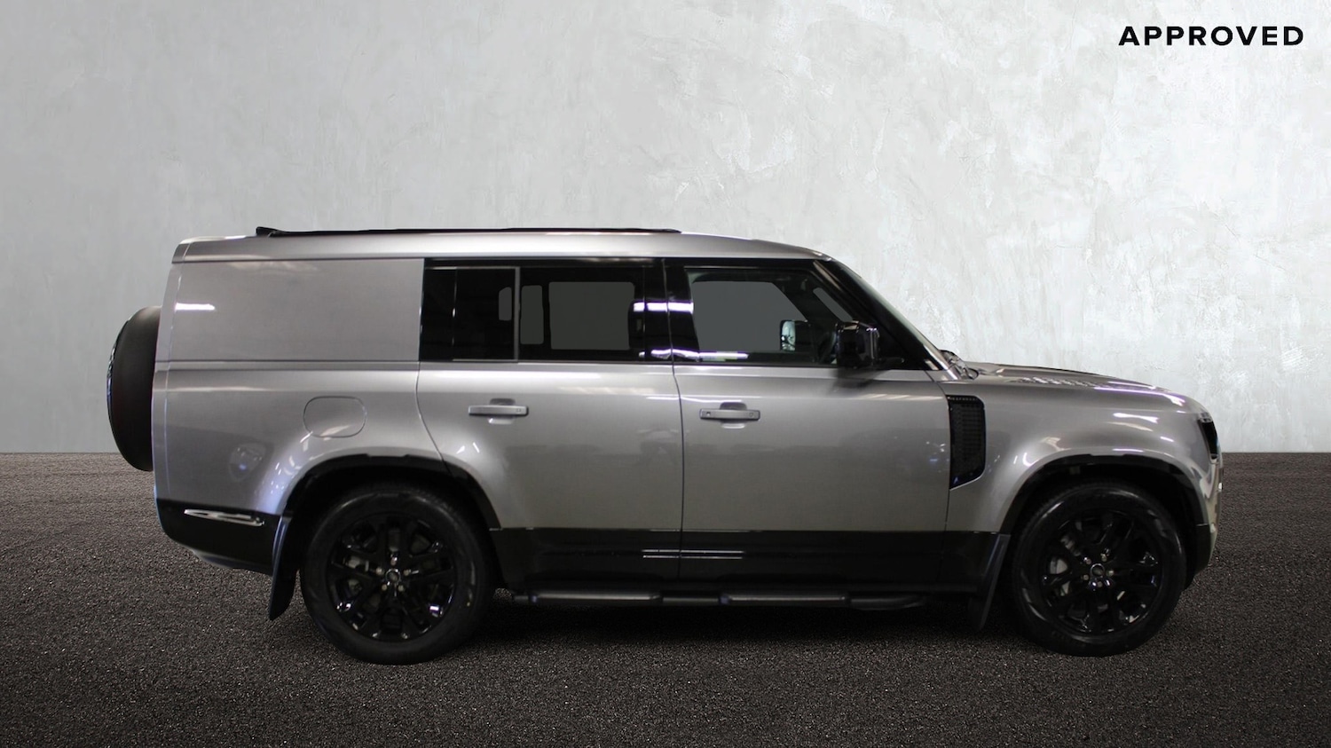 Used Land Rover Defender 2025 for sale - 76338425: Photo 5