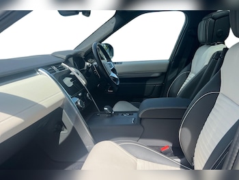 Used Land Rover Discovery 2023 for sale - 79350258: Photo