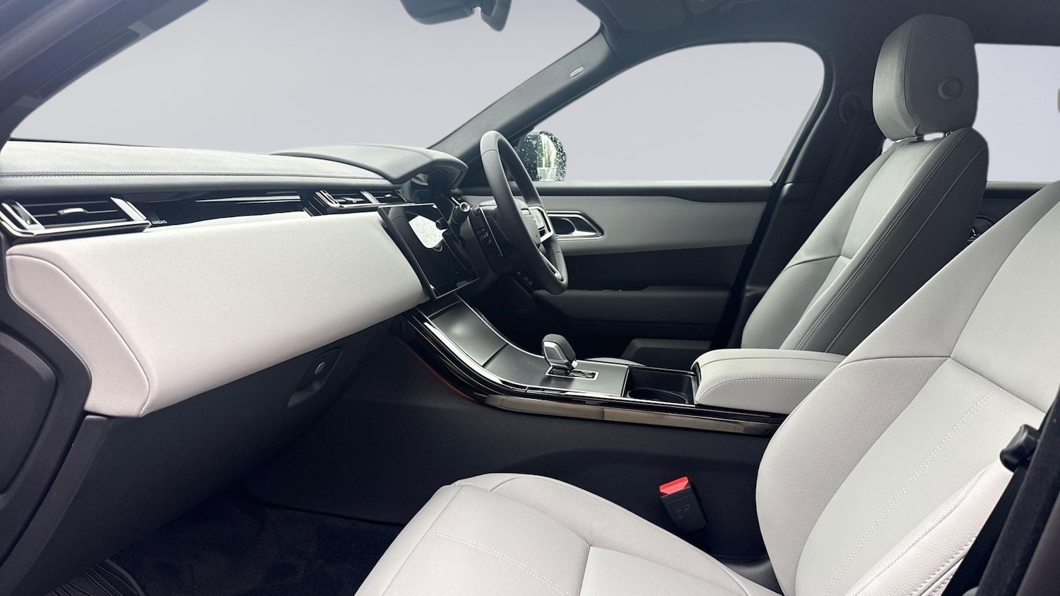 Used Land Rover Range Rover Velar 2026 for sale - 78102512: Photo 3