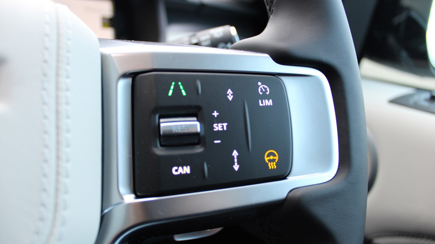 Used Land Rover Discovery 2025 for sale - 76372399: Photo 23