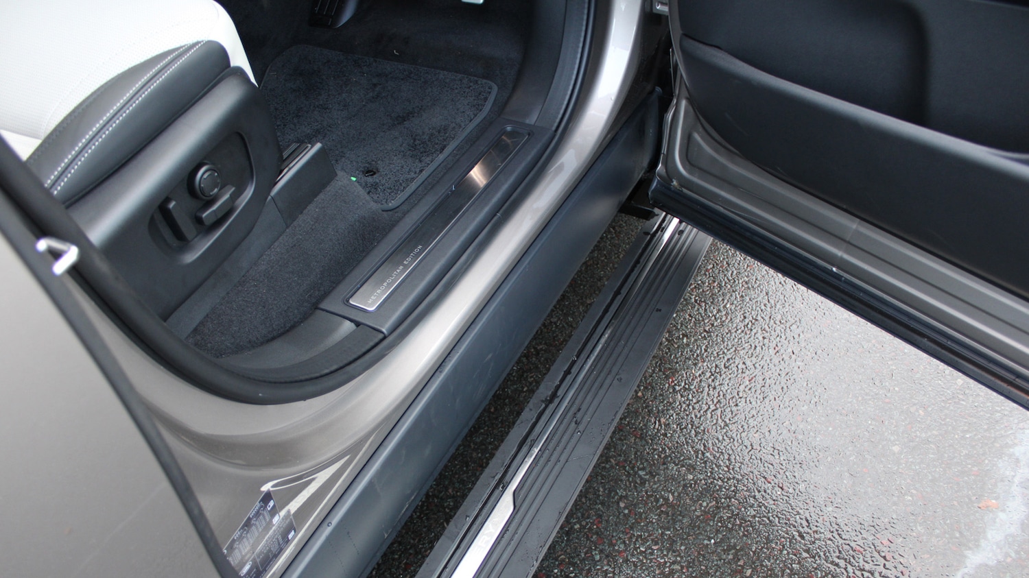 Used Land Rover Discovery 2025 for sale - 76372399: Photo 28