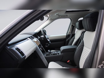 Used Land Rover Discovery 2025 for sale - 76372399: Photo