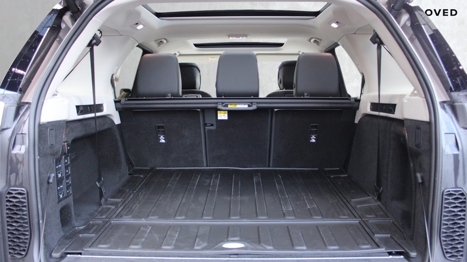 Used Land Rover Discovery 2025 for sale - 76372399: Photo 9