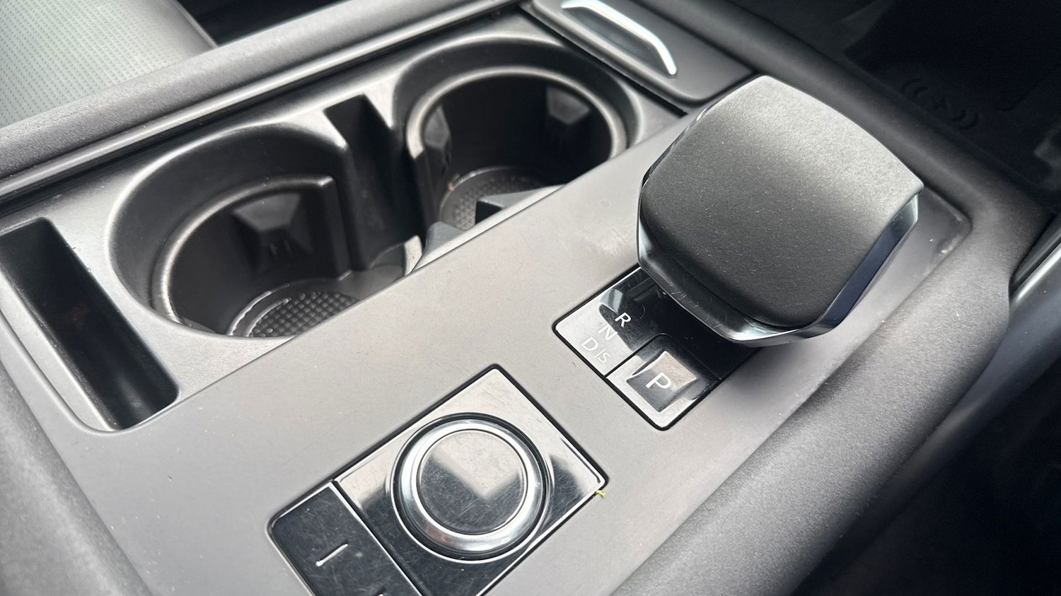 Used Land Rover Discovery 2023 for sale - 77321331: Photo 13