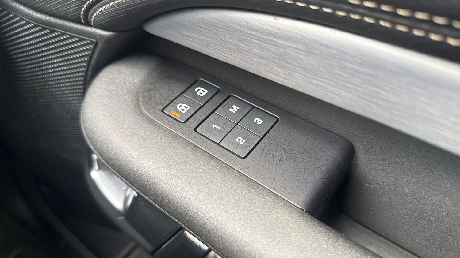 Used Land Rover Discovery 2023 for sale - 77321331: Photo 25