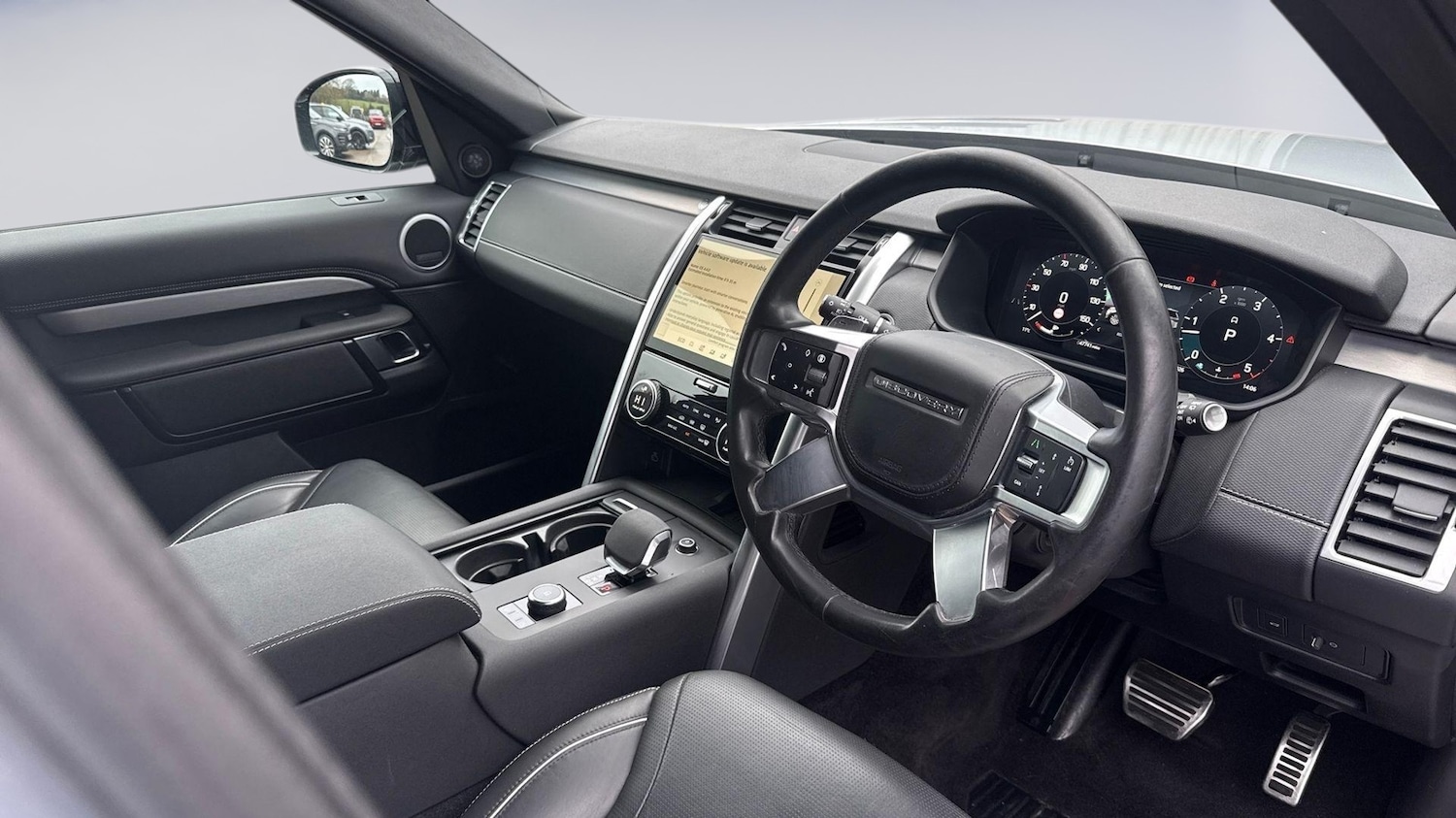 Used Land Rover Discovery 2023 for sale - 77321331: Photo 9