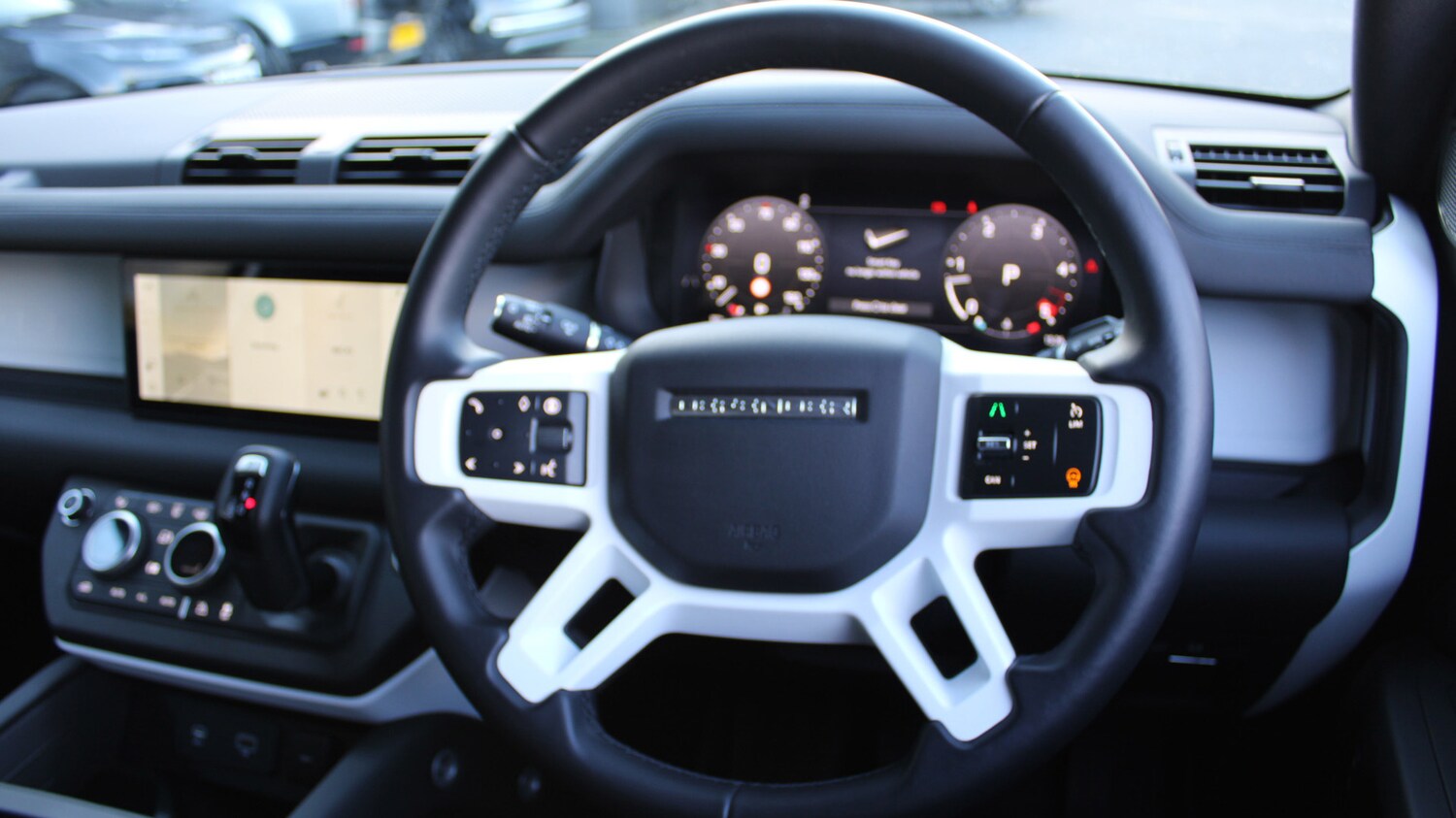 Used Land Rover Defender 90 2024 for sale - 76359800: Photo 14