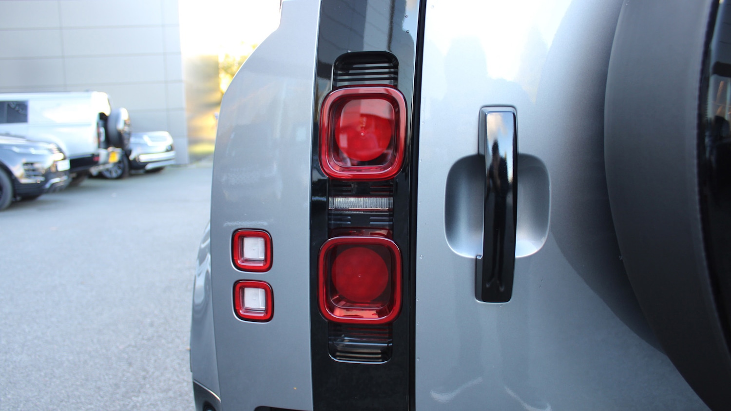 Used Land Rover Defender 90 2024 for sale - 76359800: Photo 17