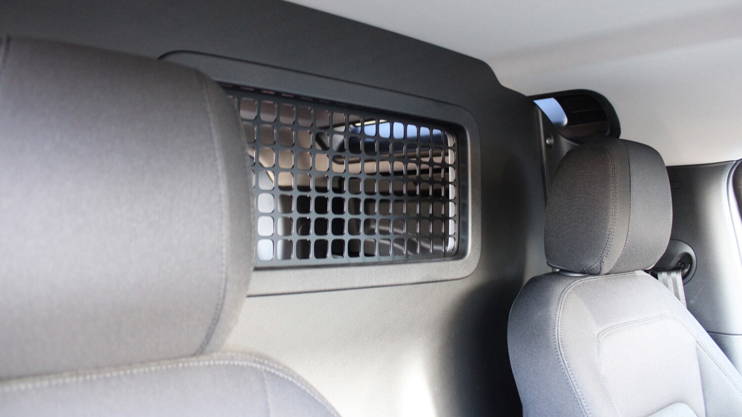 Used Land Rover Defender 90 2024 for sale - 76359800: Photo 18