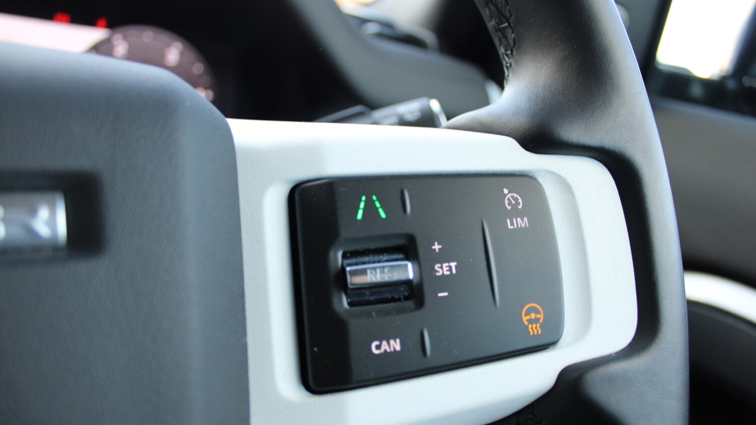 Used Land Rover Defender 90 2024 for sale - 76359800: Photo 21