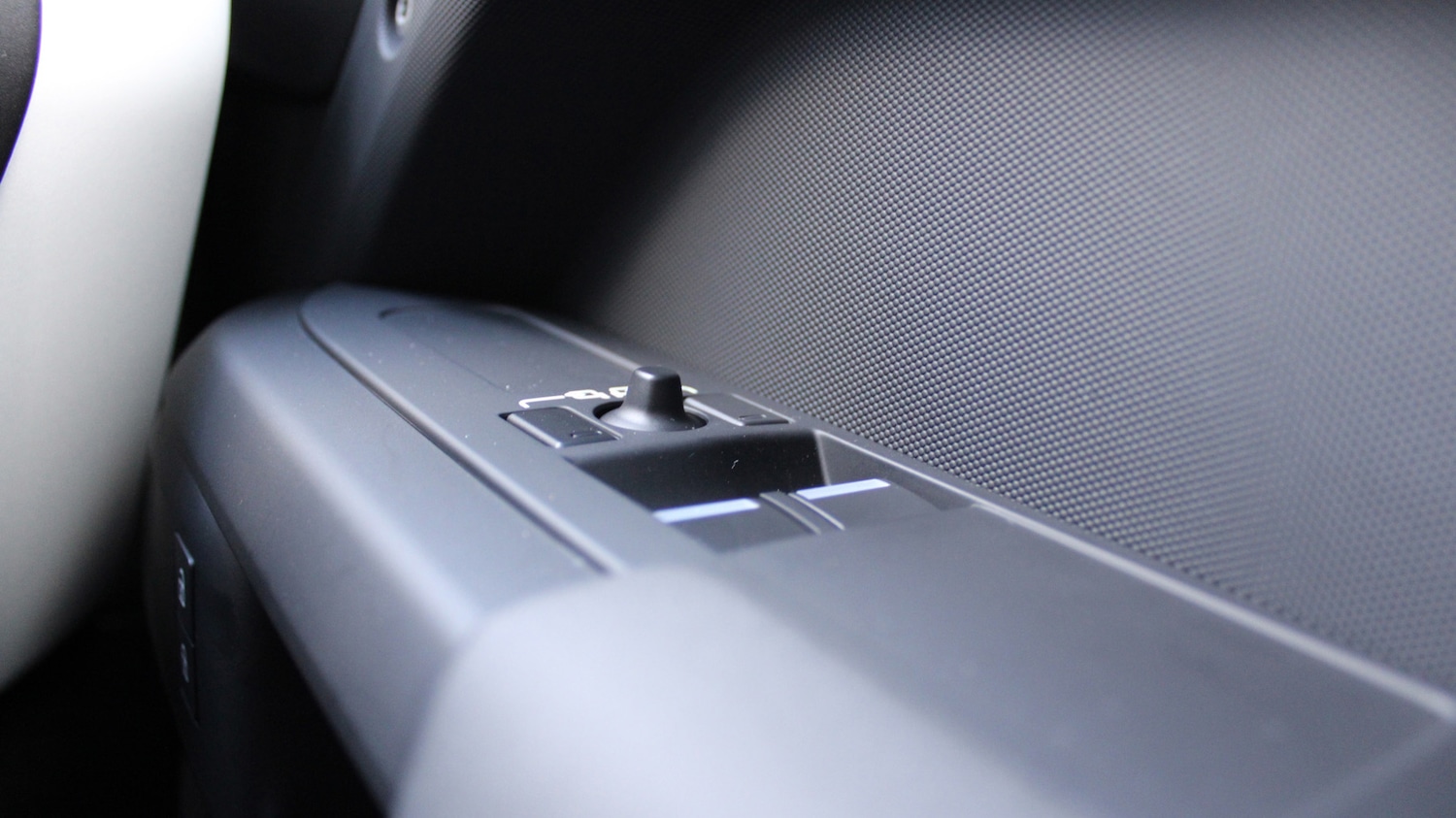 Used Land Rover Defender 90 2024 for sale - 76359800: Photo 23