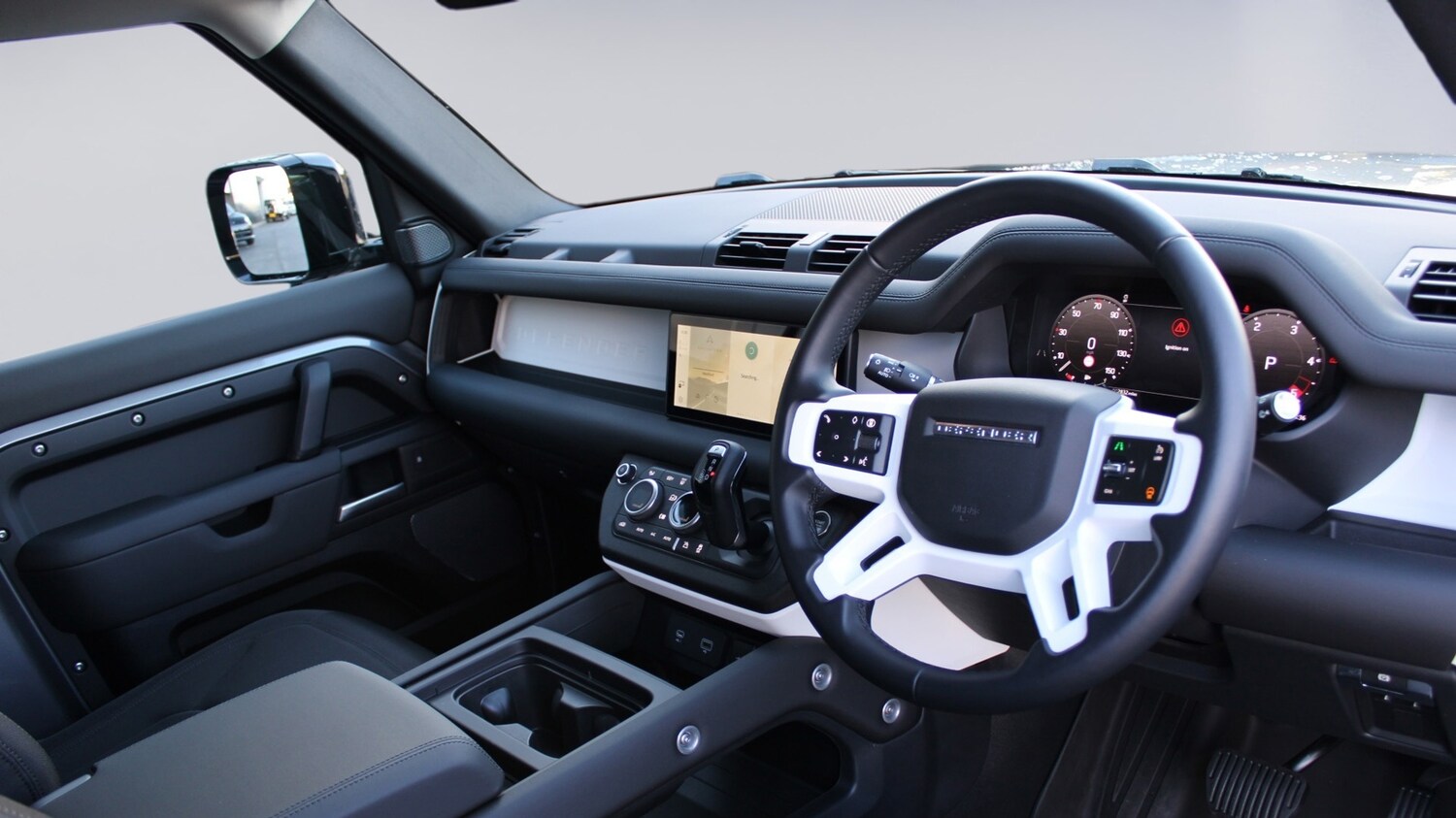 Used Land Rover Defender 90 2024 for sale - 76359800: Photo 8