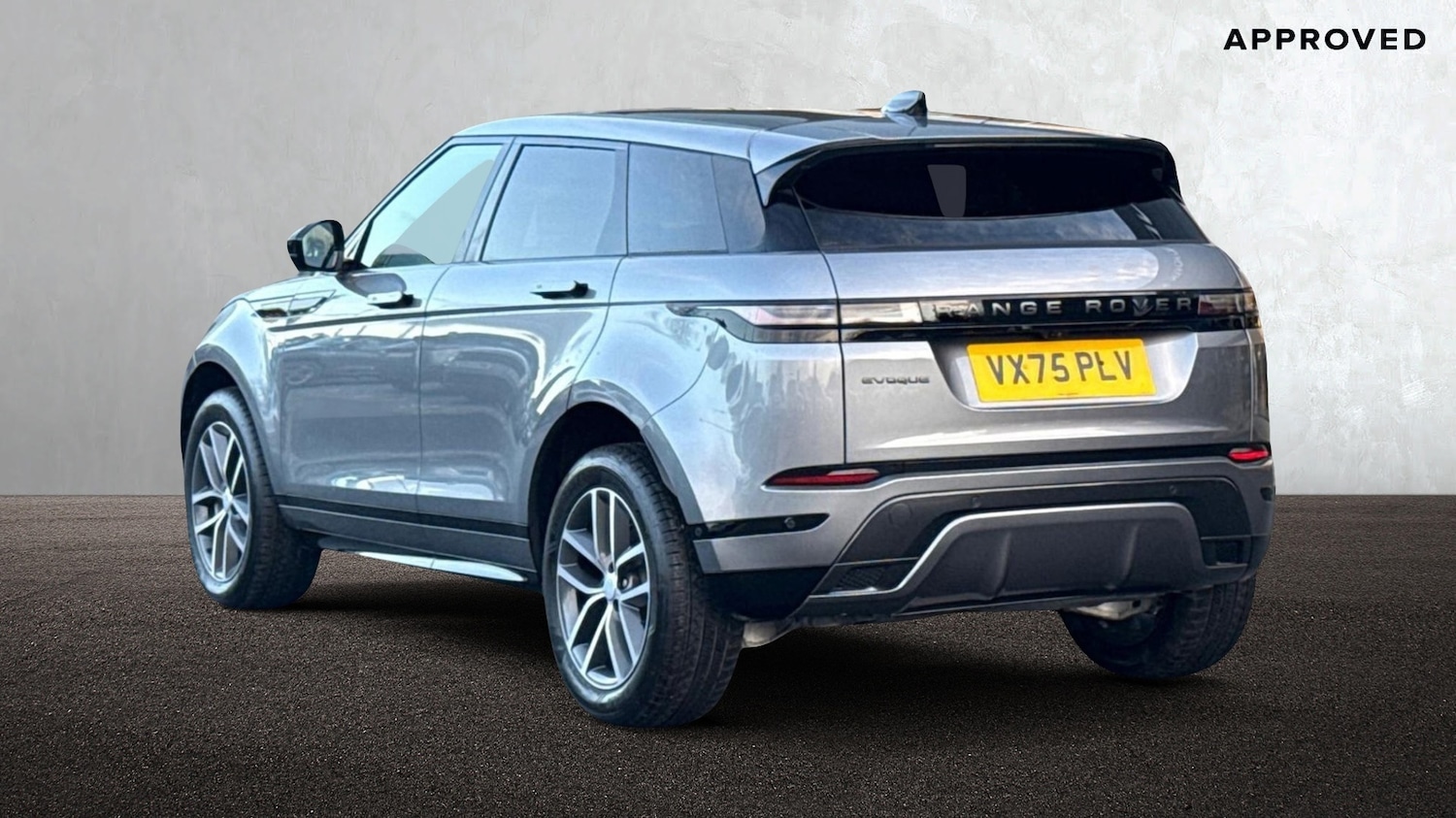 Used Land Rover Range Rover Evoque 2025 for sale - 76837694: Photo 2