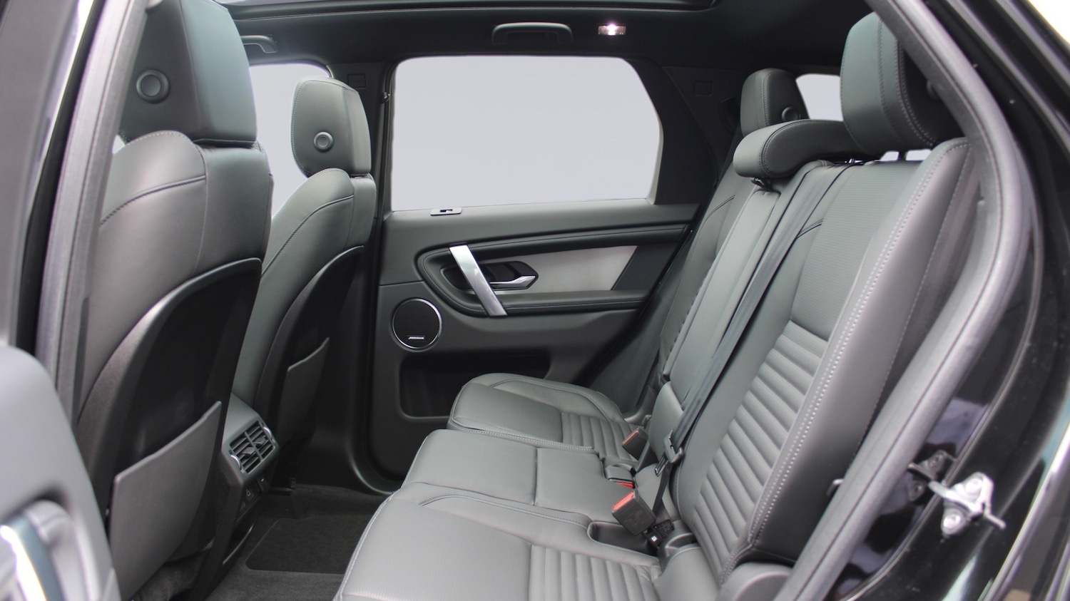 Used Land Rover Discovery Sport 2024 for sale - 76061667: Photo 4