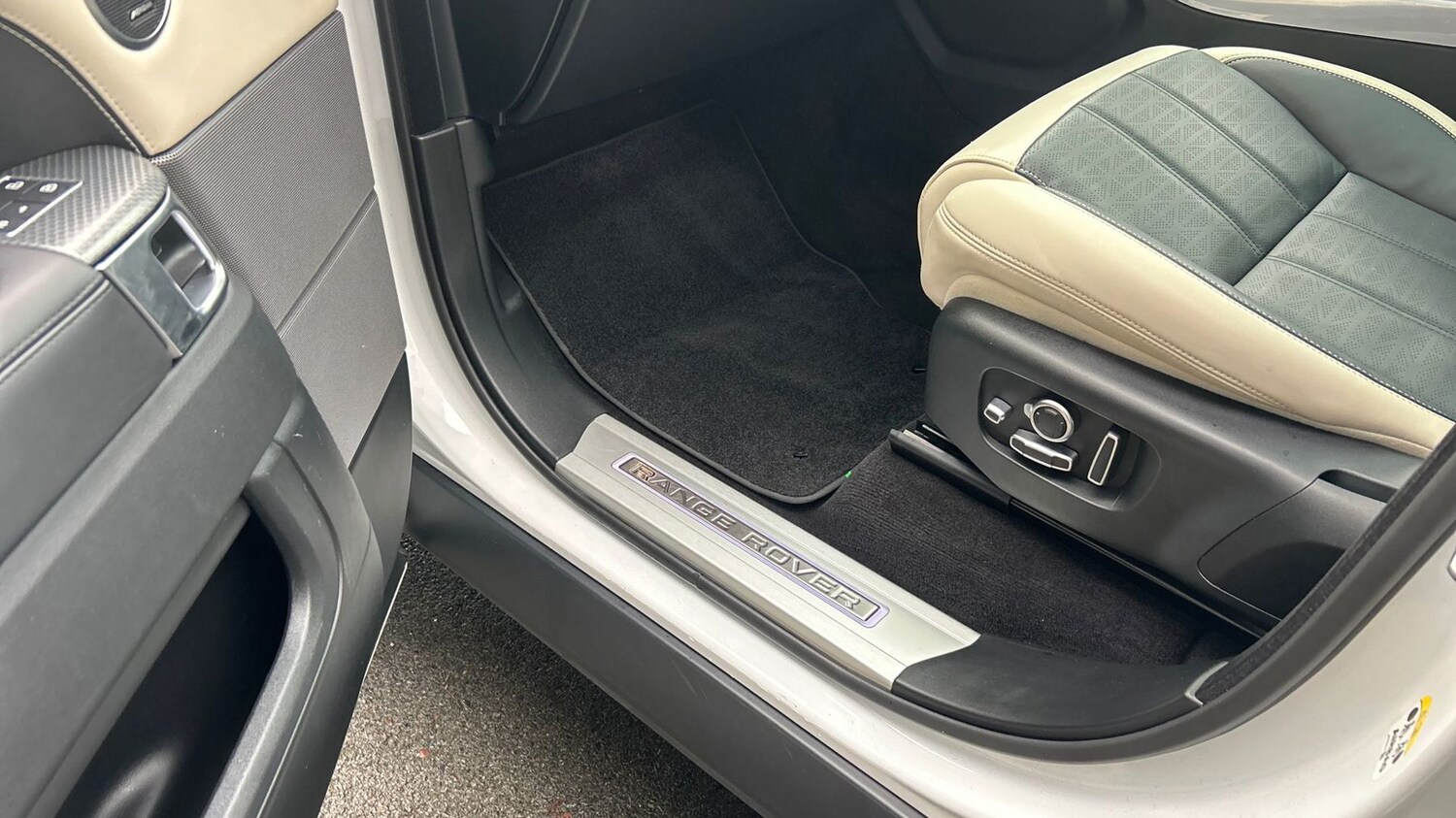 Used Land Rover Range Rover Sport 2021 for sale - 76800749: Photo 31