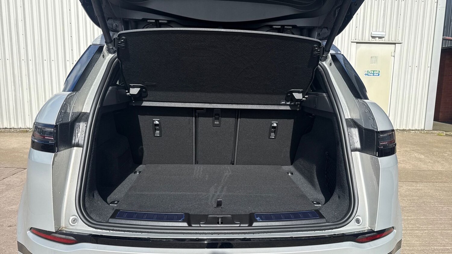 Used Land Rover Range Rover Evoque 2026 for sale - 78128776: Photo 10