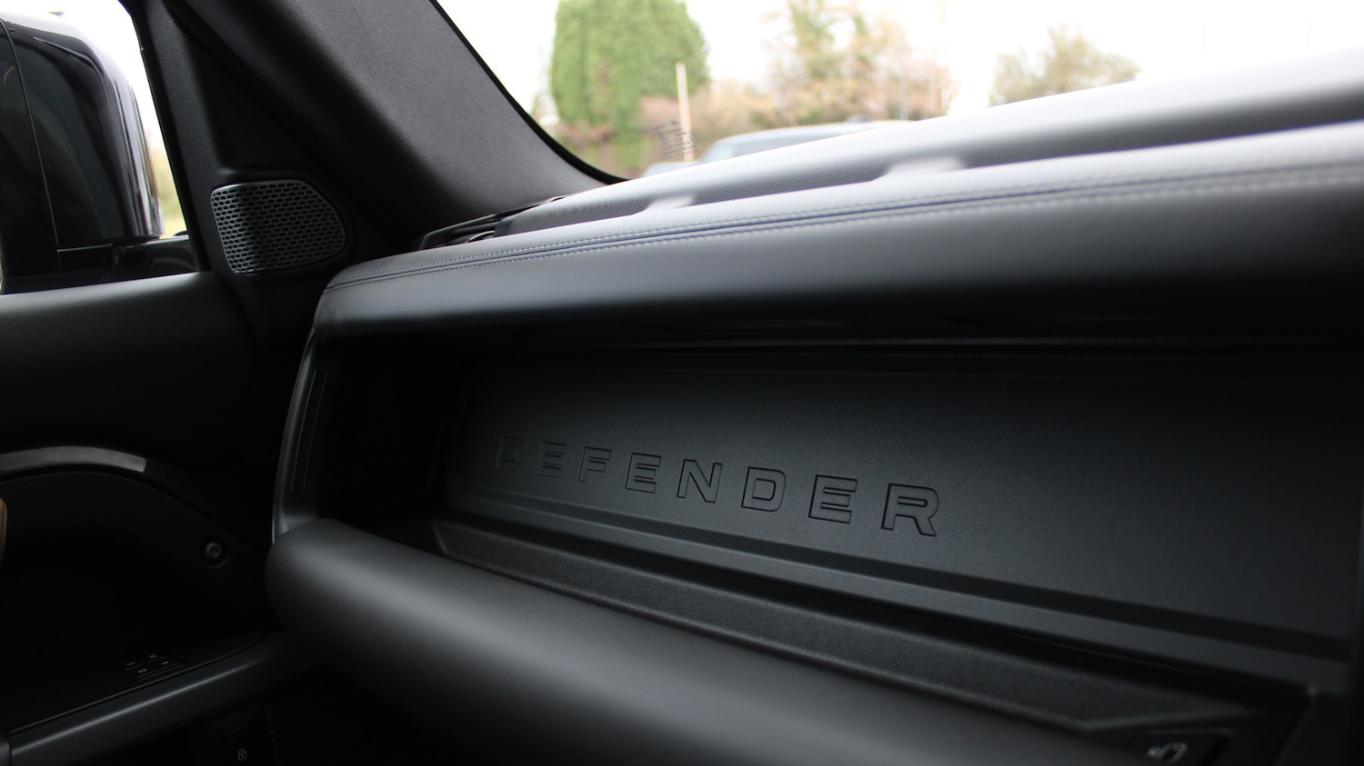 Used Land Rover Defender 2023 for sale - 76716725: Photo 26