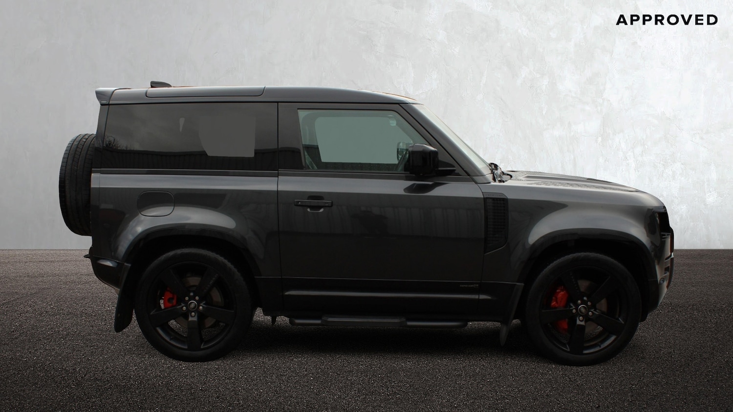 Used Land Rover Defender 2023 for sale - 76716725: Photo 5