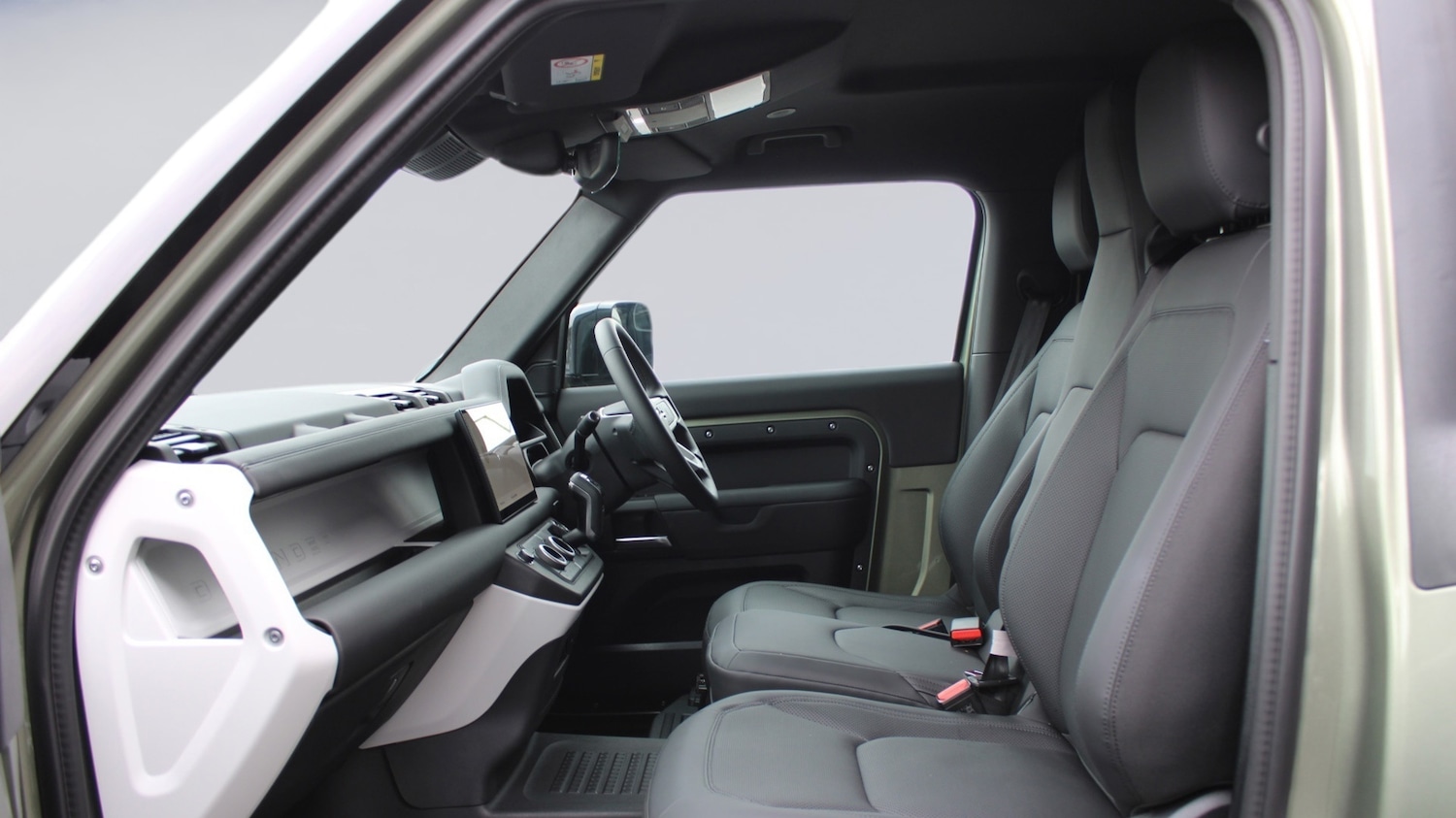 Used Land Rover Defender 90 2025 for sale - 76095640: Photo 3