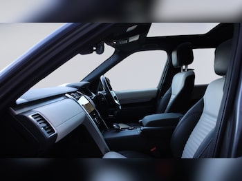 Used Land Rover Discovery 2021 for sale - 76095634: Photo