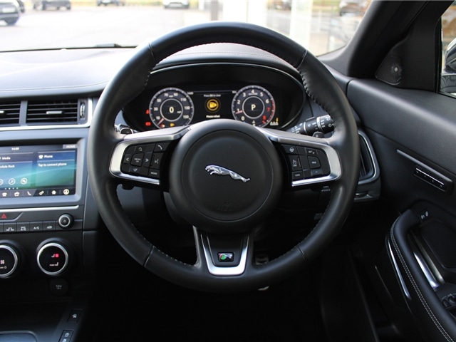 Used Jaguar E-Pace 2020 for sale - 76716809: Photo 12