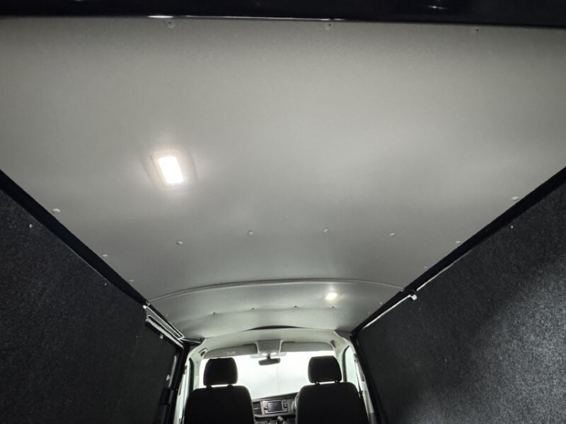 Used Volkswagen Transporter 2023 for sale - 77961851: Photo 31