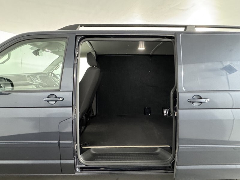 Used Volkswagen Transporter 2023 for sale - 77961851: Photo 33