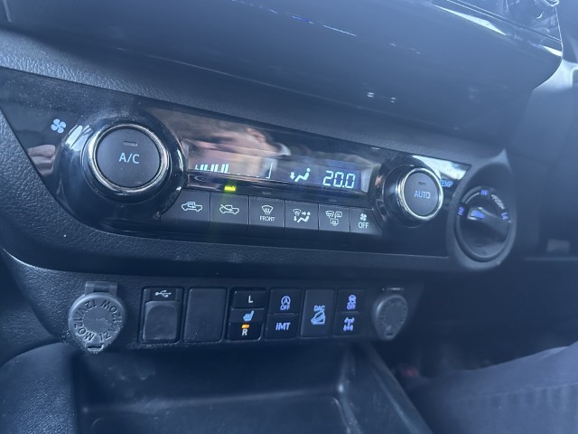 Used Toyota Hilux 2021 for sale - 77124115: Photo 28