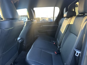 Used Toyota Hilux 2021 for sale - 77124115: Photo