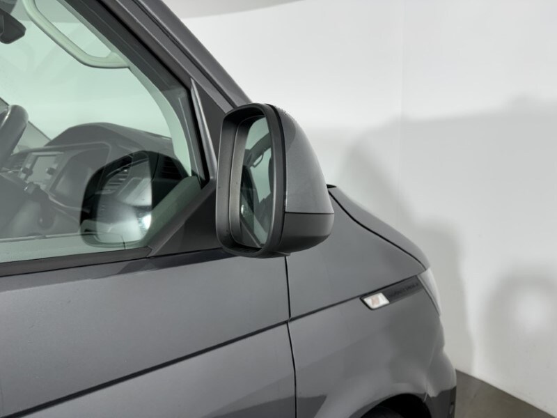 Used Volkswagen Transporter 2023 for sale - 77487133: Photo 45