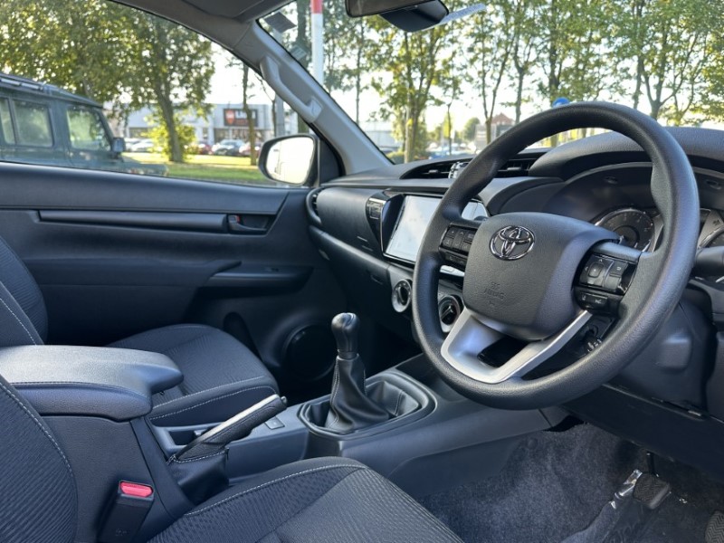 Used Toyota Hilux 2025 for sale - 76980944: Photo 15