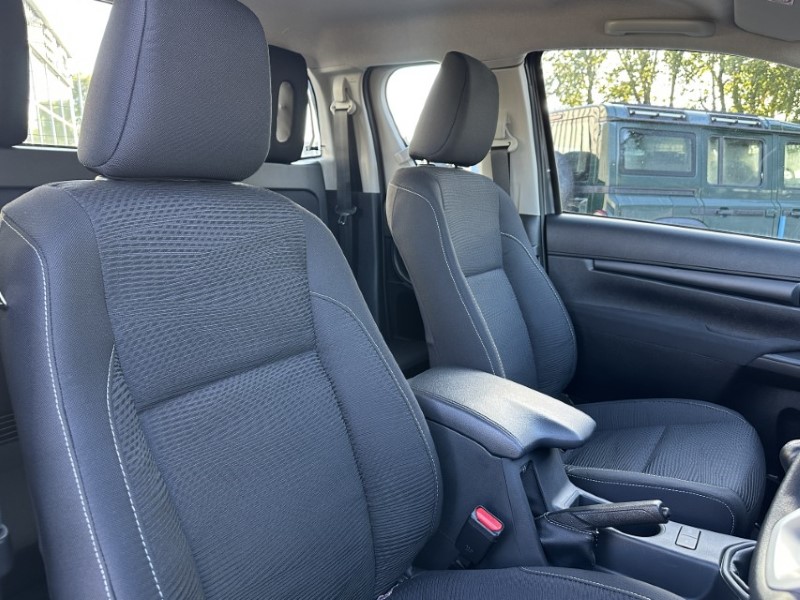 Used Toyota Hilux 2025 for sale - 76980944: Photo 17
