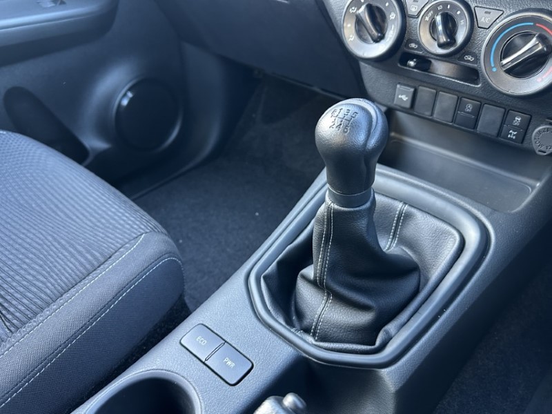 Used Toyota Hilux 2025 for sale - 76980944: Photo 28