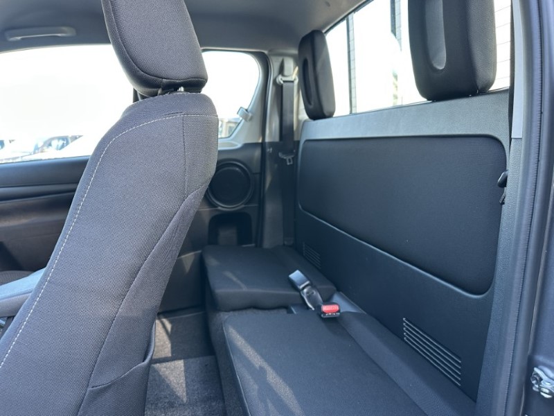 Used Toyota Hilux 2025 for sale - 76980944: Photo 4