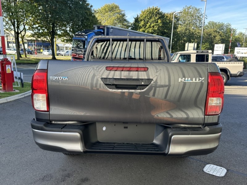 Used Toyota Hilux 2025 for sale - 76980944: Photo 6